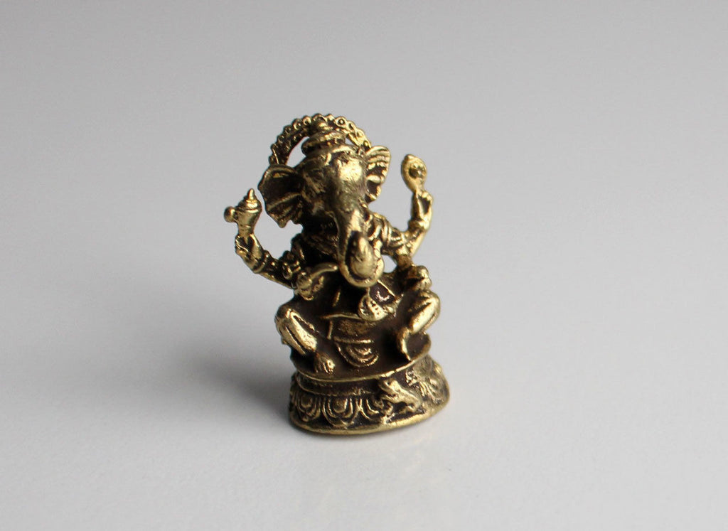 Brass Mini Ganesh Statue with Parwa 10 Sets